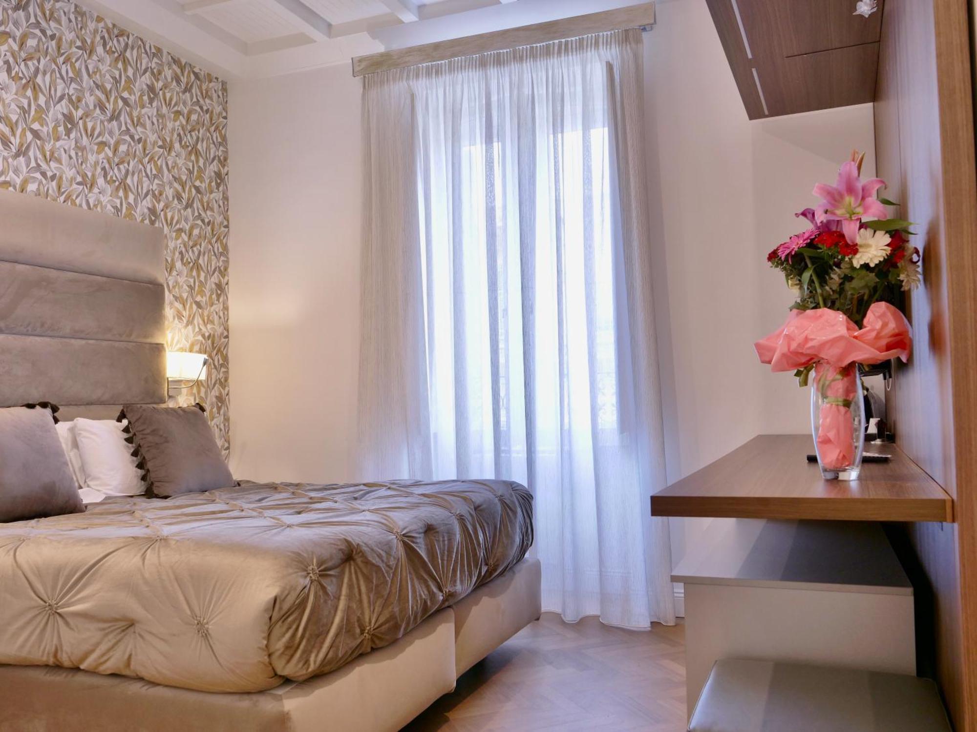 Helmirage Suite Trevi, Rome